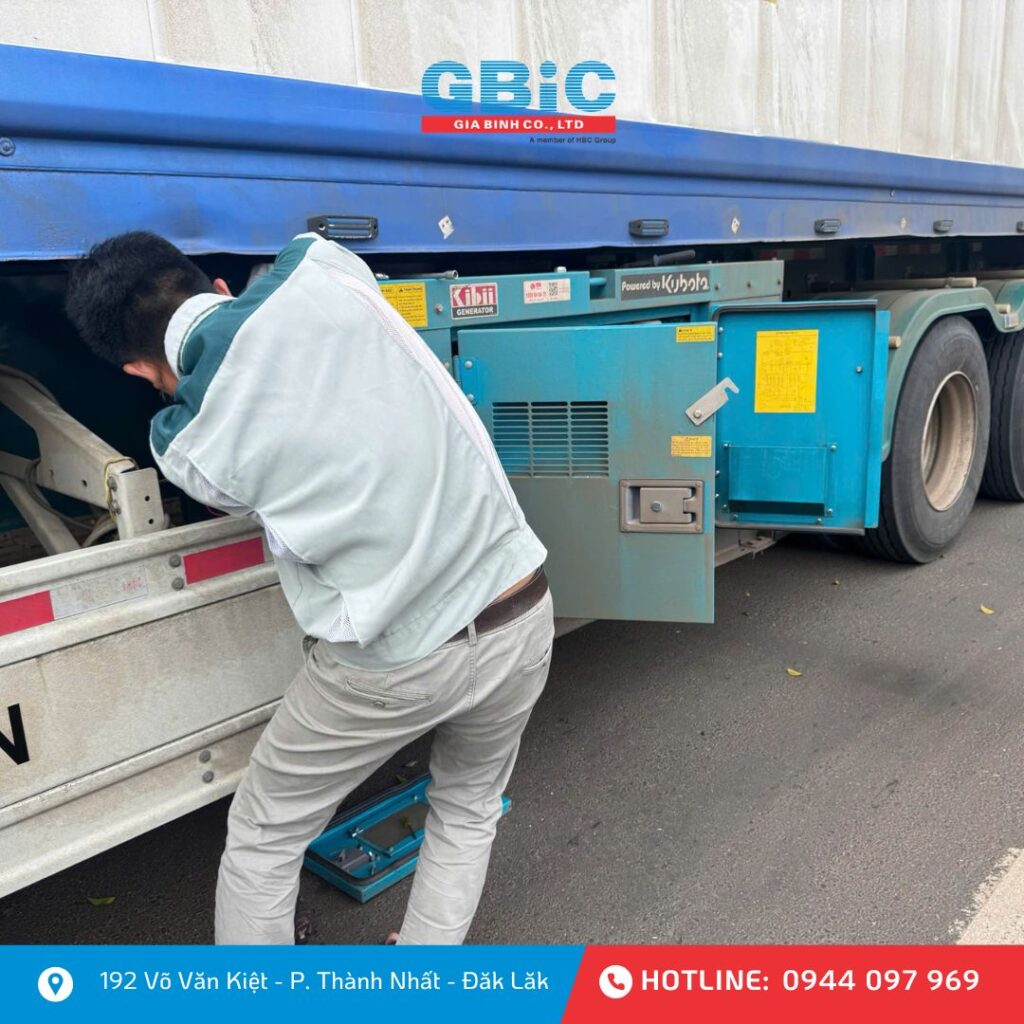 hay thế các phụ tùng chính hãng dành cho máy phát điện xe container