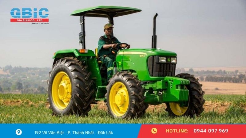 Máy Kéo John Deere 5075E Có Gì Đáng Chú Ý?