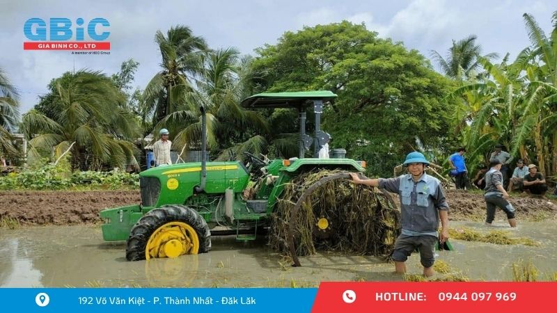 Máy kéo John Deere 5075E: Lựa chọn 75HP cho nhà nông làm lúa